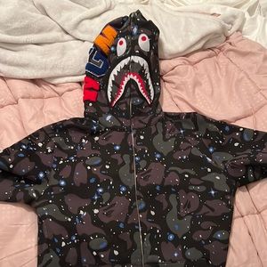 Bathing Ape Space Camo hoodie , only worn once . It’s in great condition.